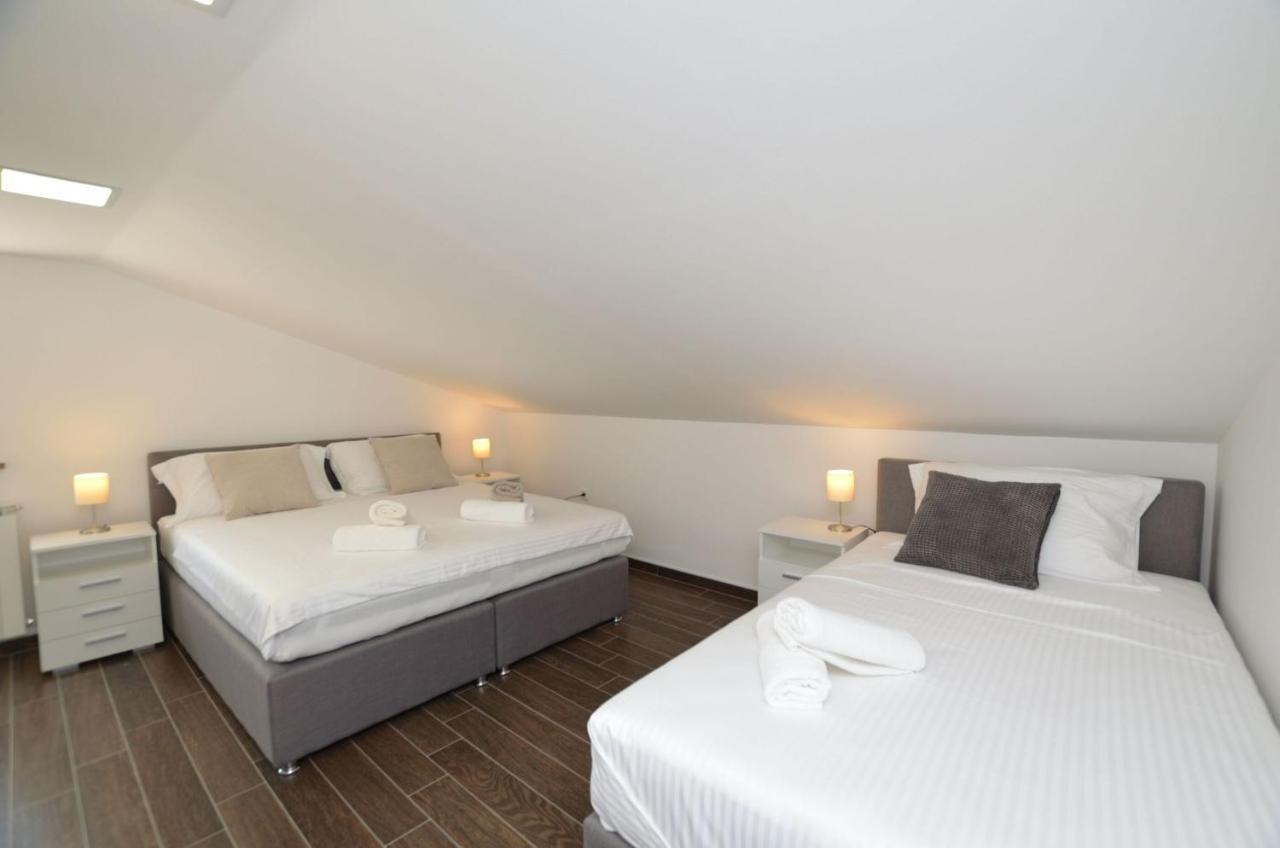 Apartments Villa Sofia Martinšćica Екстериор снимка