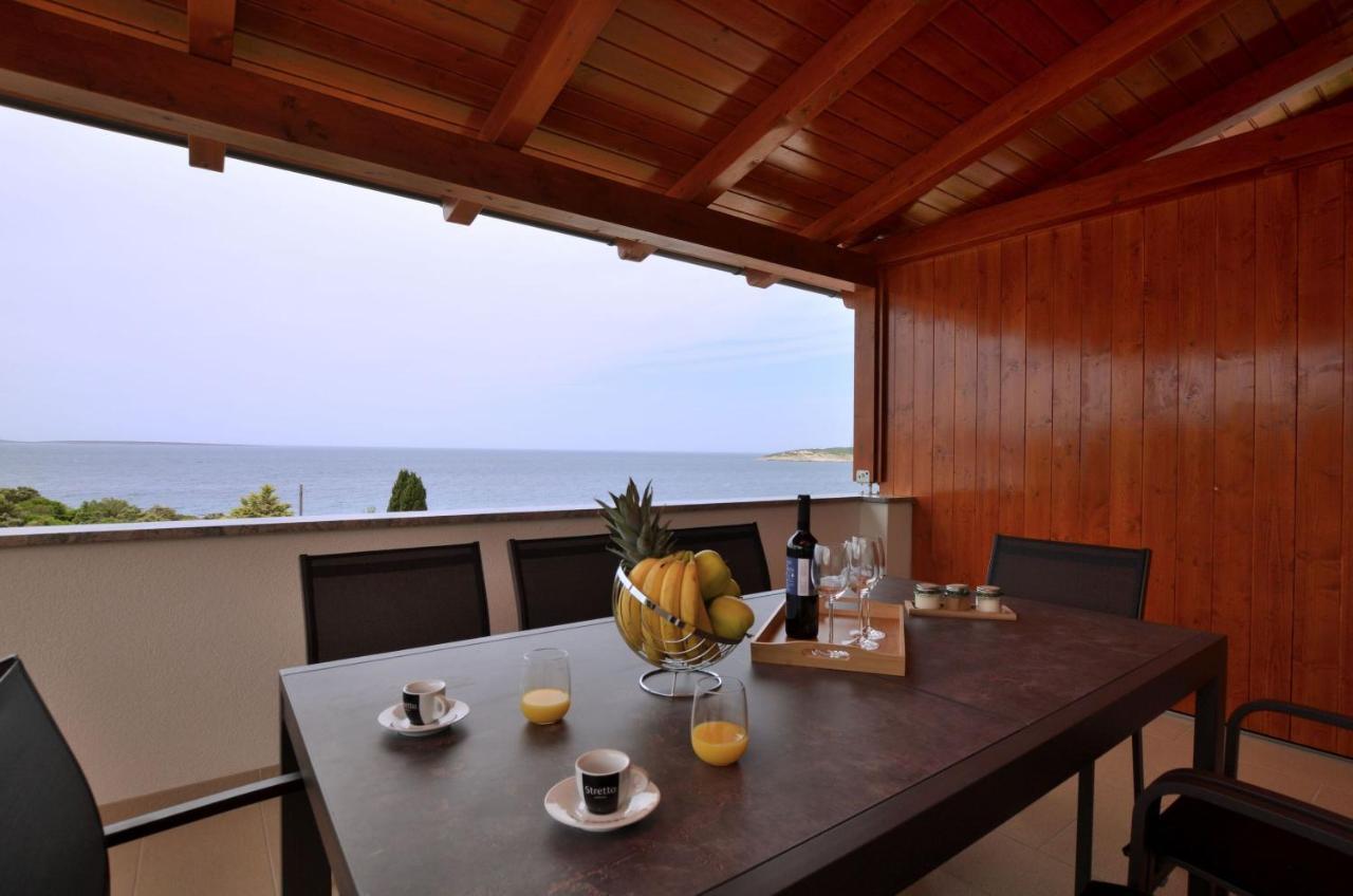 Apartments Villa Sofia Martinšćica Екстериор снимка