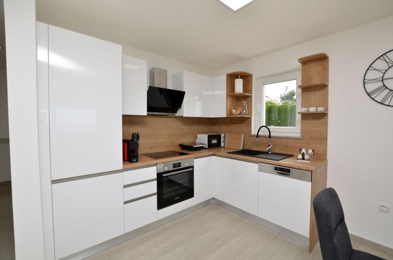 Apartments Villa Sofia Martinšćica Екстериор снимка