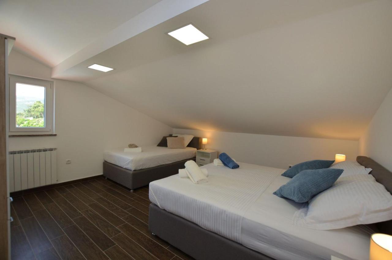 Apartments Villa Sofia Martinšćica Екстериор снимка