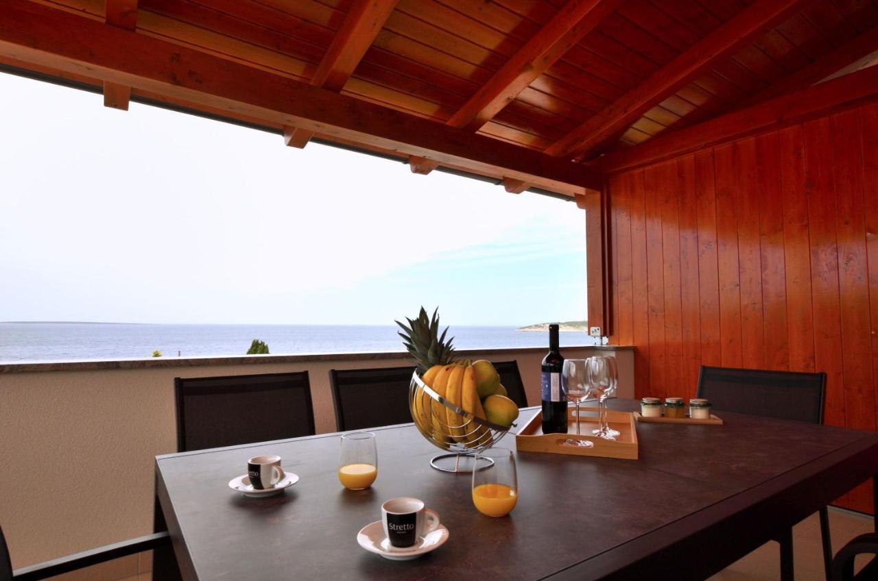Apartments Villa Sofia Martinšćica Екстериор снимка