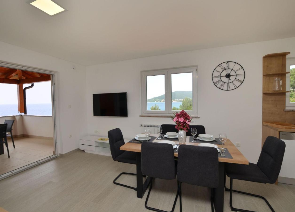 Apartments Villa Sofia Martinšćica Екстериор снимка