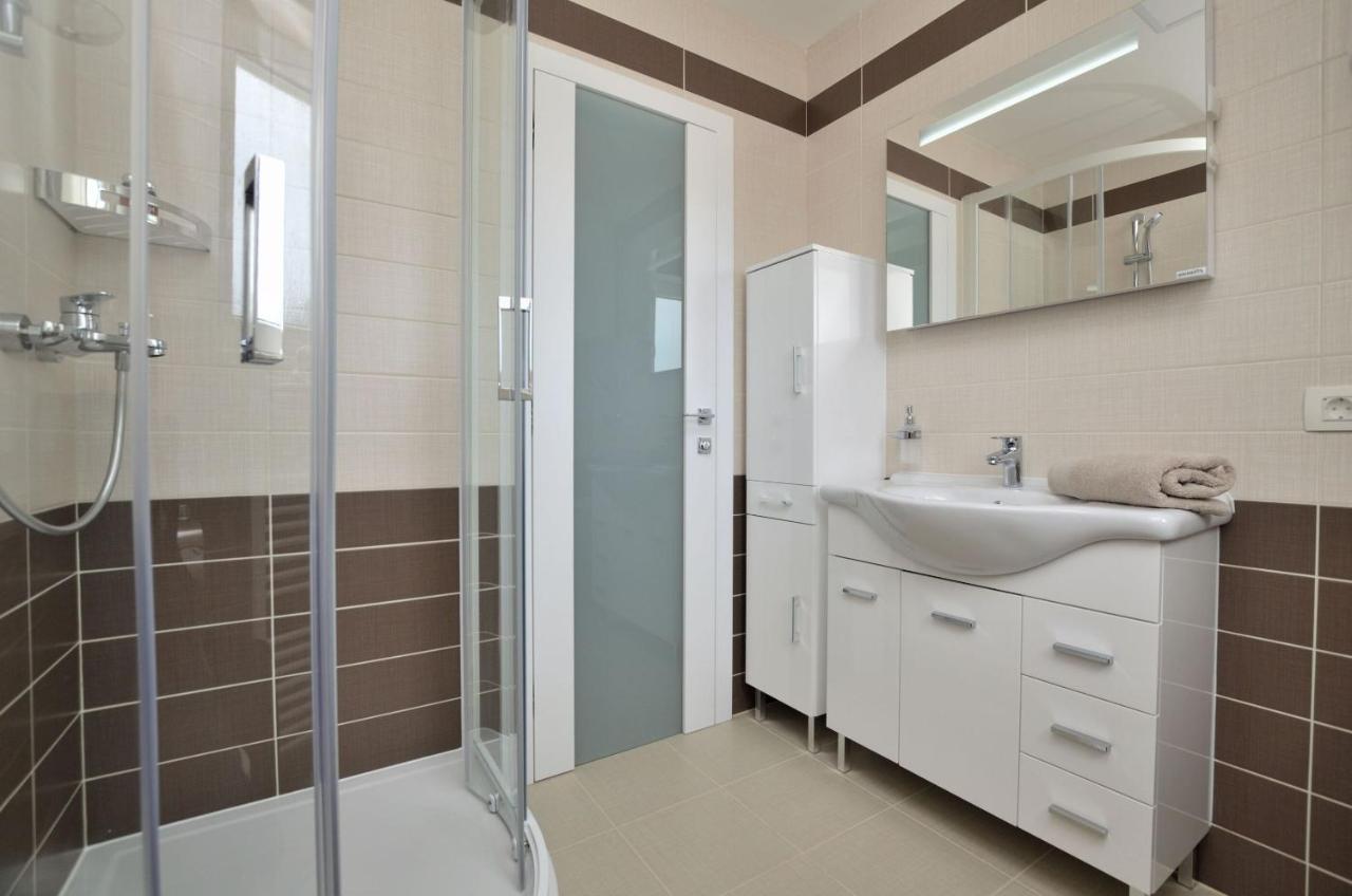Apartments Villa Sofia Martinšćica Екстериор снимка