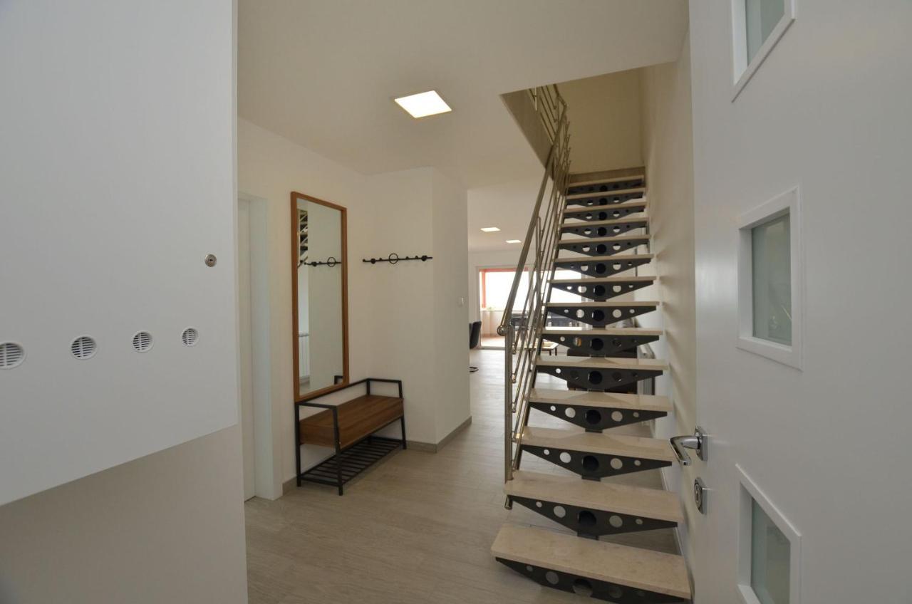 Apartments Villa Sofia Martinšćica Екстериор снимка